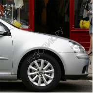 Крыло переднее правое в цвет кузова Volkswagen Golf 5 (2003-2008)